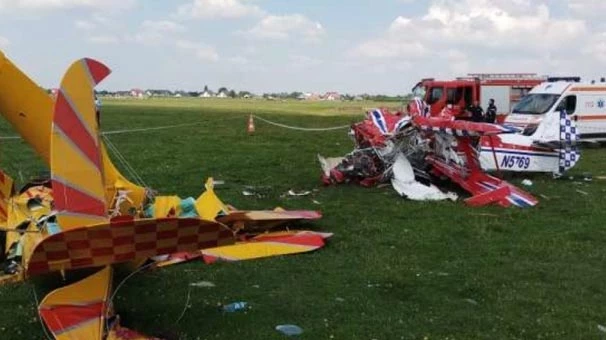 Σοκ στη Ρουμανία: Νεκρός πιλότος μετά τη σύγκρουση αεροσκαφών